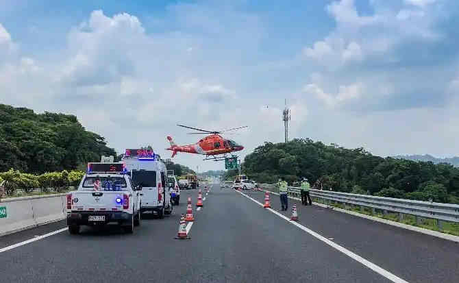 海丰高速公路汽车救援案例